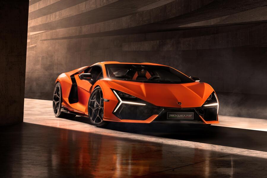 Lamborghini Revuelto: The First Super Sports V12 Hybrid HPEV